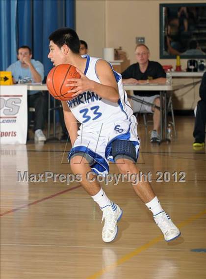 Thumbnail 3 in Central vs. Capistrano Valley (MaxPreps Holiday Classic) photogallery.