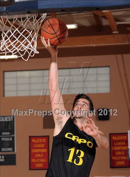 Thumbnail 3 in Central vs. Capistrano Valley (MaxPreps Holiday Classic) photogallery.
