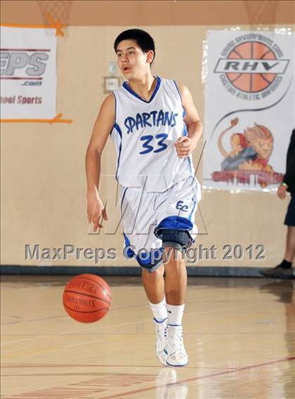 Thumbnail 3 in Central vs. Capistrano Valley (MaxPreps Holiday Classic) photogallery.