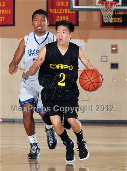 Thumbnail 1 in Central vs. Capistrano Valley (MaxPreps Holiday Classic) photogallery.