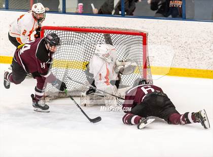 Thumbnail 2 in Shattuck St. Mary's vs Kimball Union Academy (True Prep Cup) photogallery.