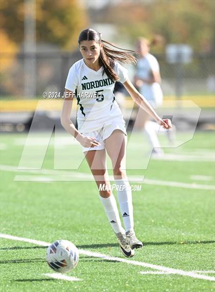 Thumbnail 3 in Nordonia vs. Twinsburg (OHSAA Division 2 District Final) photogallery.