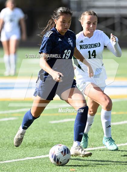 Thumbnail 3 in Nordonia vs. Twinsburg (OHSAA Division 2 District Final) photogallery.