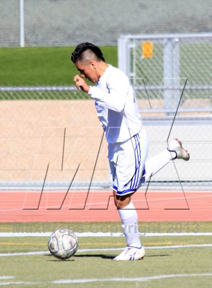 Thumbnail 2 in JSerra Cotholic v El Toro (South Orange County Classic Soccer Tournament) photogallery.