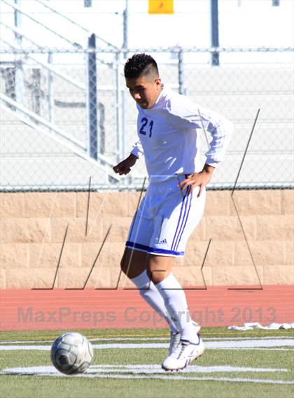 Thumbnail 2 in JSerra Cotholic v El Toro (South Orange County Classic Soccer Tournament) photogallery.