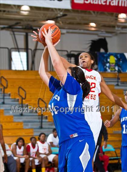 Thumbnail 3 in Yates [Jack] vs Brazoswood (McDonald's Texas Invitational) photogallery.
