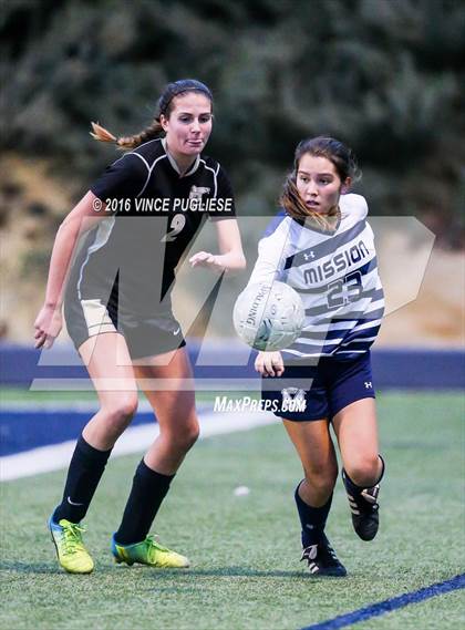 Thumbnail 3 in Oak Park vs. Mission Prep (Grace Brethren Tourney) photogallery.