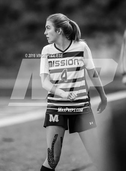 Thumbnail 2 in Oak Park vs. Mission Prep (Grace Brethren Tourney) photogallery.