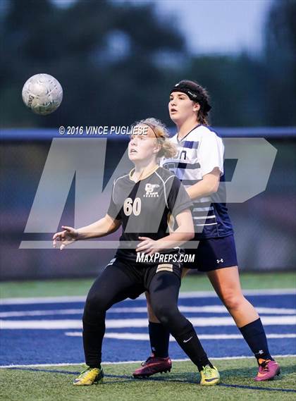 Thumbnail 2 in Oak Park vs. Mission Prep (Grace Brethren Tourney) photogallery.