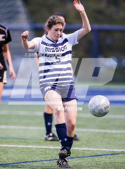 Thumbnail 2 in Oak Park vs. Mission Prep (Grace Brethren Tourney) photogallery.