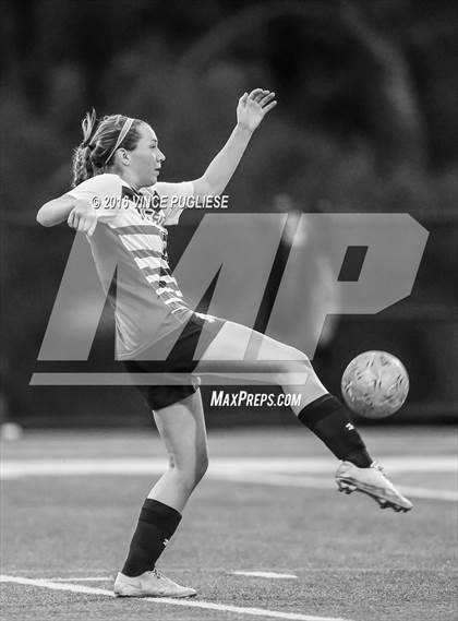 Thumbnail 2 in Oak Park vs. Mission Prep (Grace Brethren Tourney) photogallery.