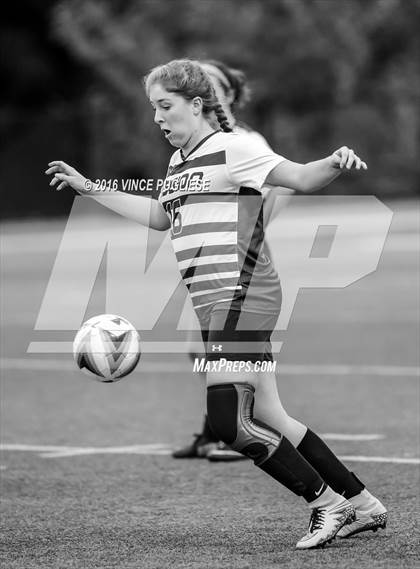 Thumbnail 2 in Oak Park vs. Mission Prep (Grace Brethren Tourney) photogallery.