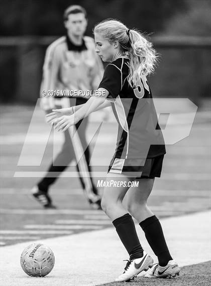 Thumbnail 3 in Oak Park vs. Mission Prep (Grace Brethren Tourney) photogallery.