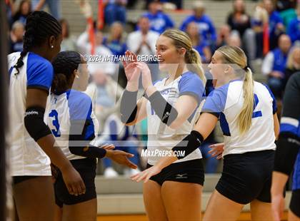 Thumbnail 3 in Millard North @ Millard West (NSAA A-5 District Final) photogallery.