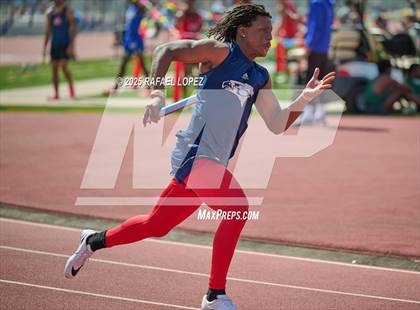Thumbnail 3 in Panther Relays (4x100M) photogallery.