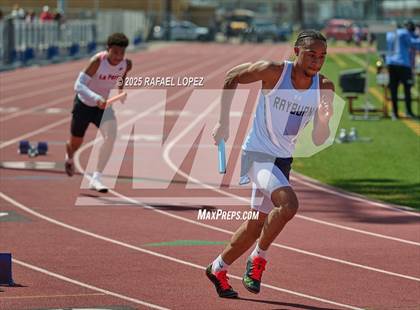 Thumbnail 1 in Panther Relays (4x100M) photogallery.