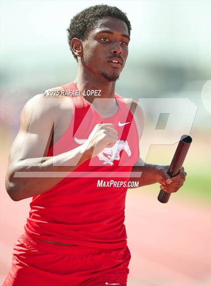 Thumbnail 3 in Panther Relays (4x100M) photogallery.