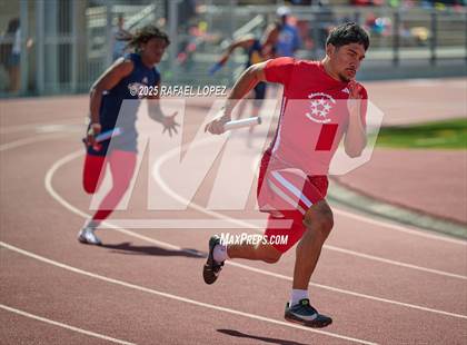 Thumbnail 2 in Panther Relays (4x100M) photogallery.