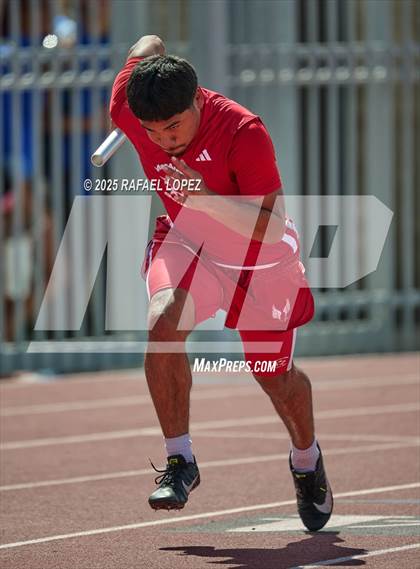Thumbnail 1 in Panther Relays (4x100M) photogallery.