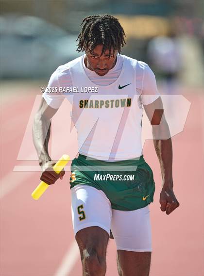 Thumbnail 2 in Panther Relays (4x100M) photogallery.