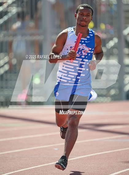 Thumbnail 3 in Panther Relays (4x100M) photogallery.