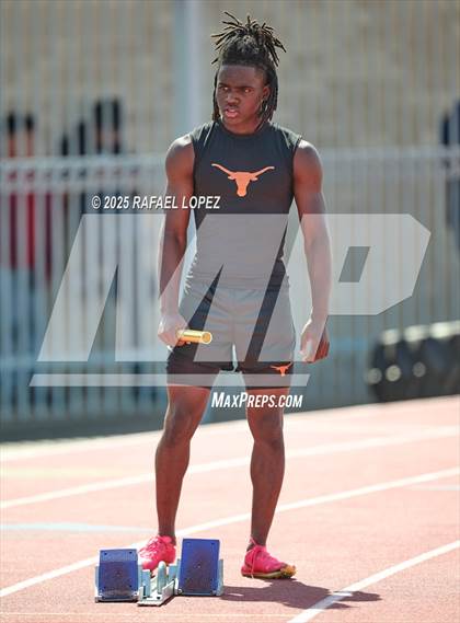 Thumbnail 2 in Panther Relays (4x100M) photogallery.