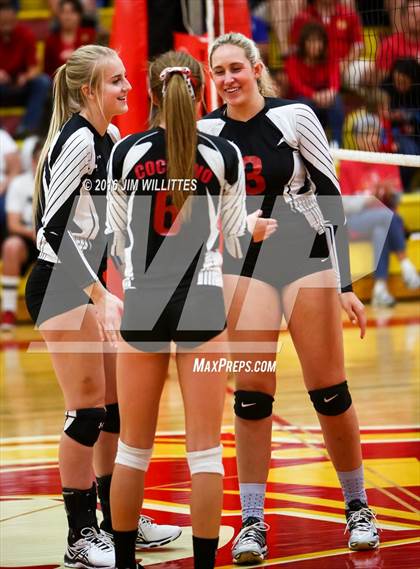 Thumbnail 1 in Coconino @ Seton Catholic (AIA 4A 1st Round) photogallery.