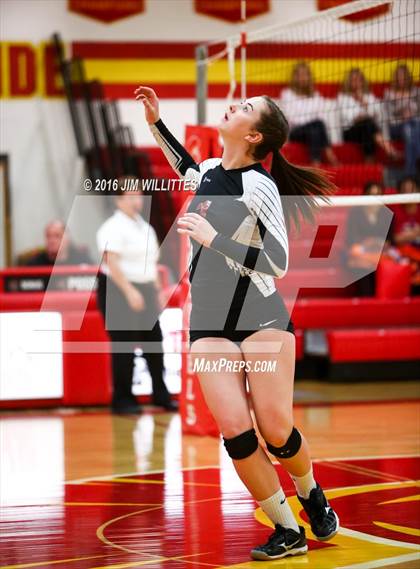 Thumbnail 2 in Coconino @ Seton Catholic (AIA 4A 1st Round) photogallery.