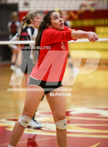Thumbnail 1 in Coconino @ Seton Catholic (AIA 4A 1st Round) photogallery.