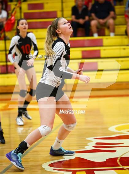 Thumbnail 2 in Coconino @ Seton Catholic (AIA 4A 1st Round) photogallery.