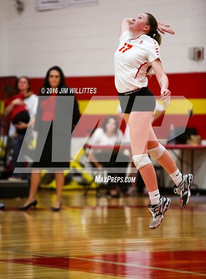 Thumbnail 2 in Coconino @ Seton Catholic (AIA 4A 1st Round) photogallery.