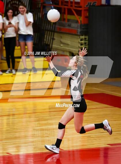 Thumbnail 2 in Coconino @ Seton Catholic (AIA 4A 1st Round) photogallery.