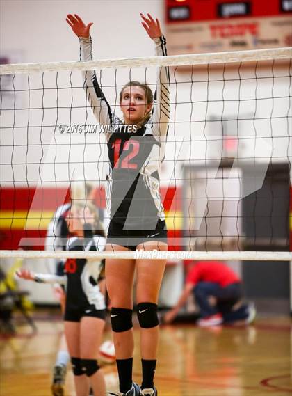 Thumbnail 1 in Coconino @ Seton Catholic (AIA 4A 1st Round) photogallery.