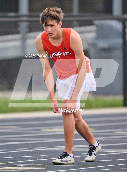 Thumbnail 2 in UIL 3A Track & Field District (400M) photogallery.