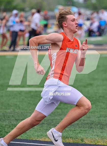 Thumbnail 1 in UIL 3A Track & Field District (400M) photogallery.