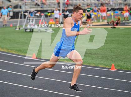 Thumbnail 1 in UIL 3A Track & Field District (400M) photogallery.