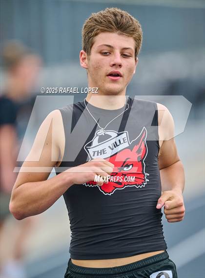 Thumbnail 1 in UIL 3A Track & Field District (400M) photogallery.