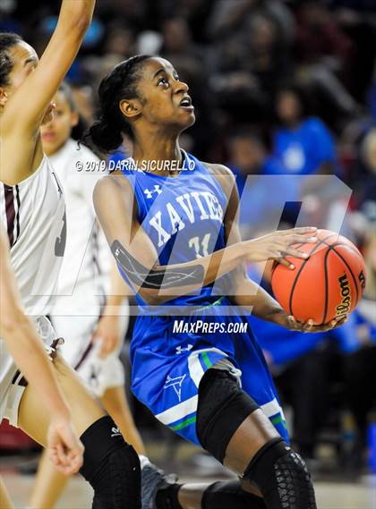 Thumbnail 2 in Xavier College Prep vs. Hamilton (AIA 6A Finals) photogallery.