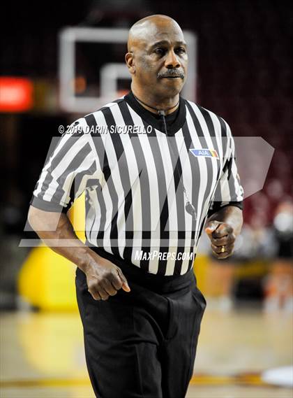 Thumbnail 1 in Xavier College Prep vs. Hamilton (AIA 6A Finals) photogallery.