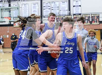 Thumbnail 1 in Liberty vs. Lee's Summit (MSHSAA Class 6 Quarterfinal) photogallery.