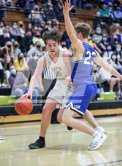 Thumbnail 1 in Liberty vs. Lee's Summit (MSHSAA Class 6 Quarterfinal) photogallery.