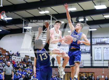 Thumbnail 2 in Liberty vs. Lee's Summit (MSHSAA Class 6 Quarterfinal) photogallery.