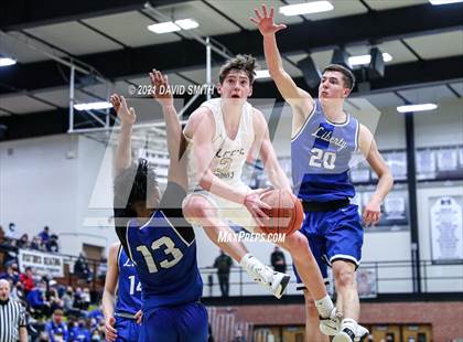 Thumbnail 3 in Liberty vs. Lee's Summit (MSHSAA Class 6 Quarterfinal) photogallery.