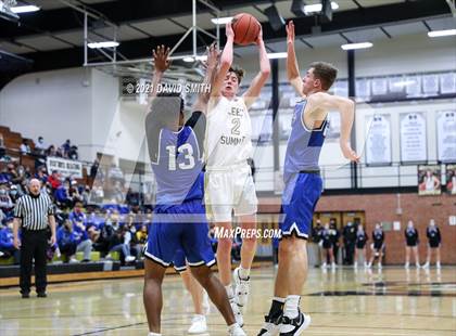 Thumbnail 3 in Liberty vs. Lee's Summit (MSHSAA Class 6 Quarterfinal) photogallery.