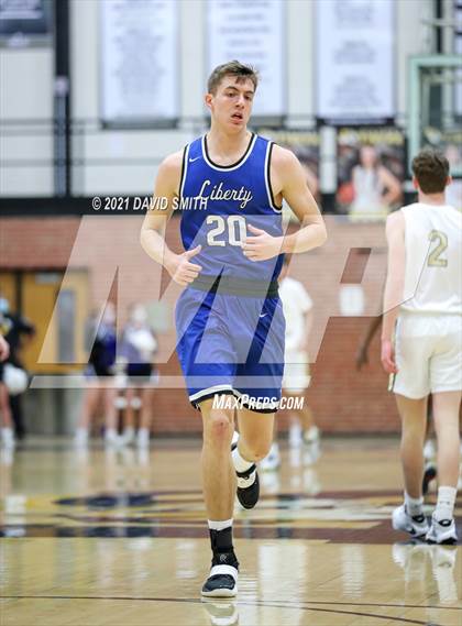 Thumbnail 1 in Liberty vs. Lee's Summit (MSHSAA Class 6 Quarterfinal) photogallery.