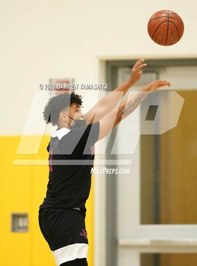 null - Photo 01