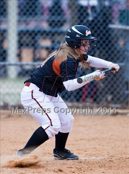 Thumbnail 1 in Alvin vs Taylor (Bryan-College Station Tournament) photogallery.
