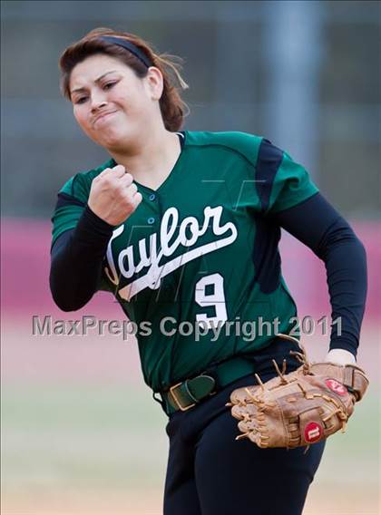 Thumbnail 2 in Alvin vs Taylor (Bryan-College Station Tournament) photogallery.