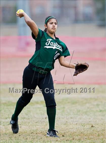 Thumbnail 2 in Alvin vs Taylor (Bryan-College Station Tournament) photogallery.