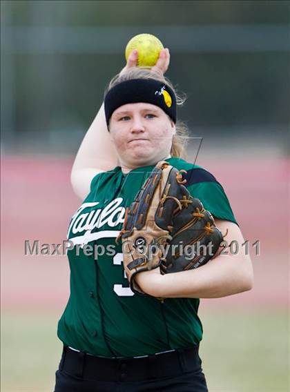 Thumbnail 3 in Alvin vs Taylor (Bryan-College Station Tournament) photogallery.